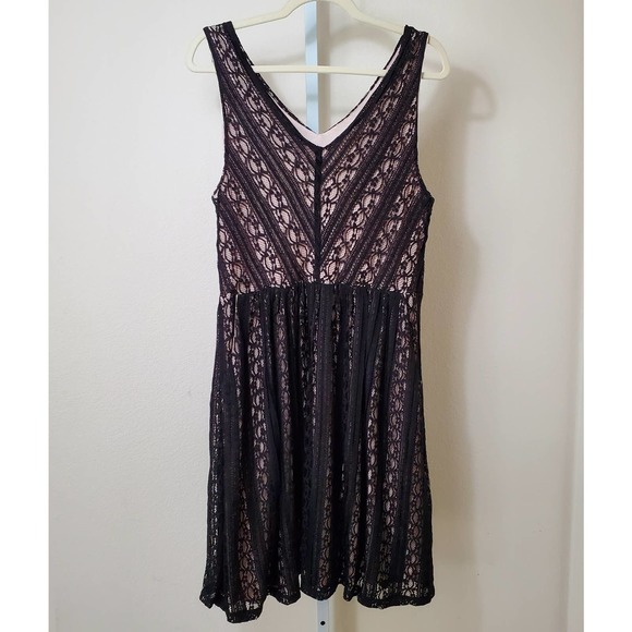 Moulinette Soeurs Dresses & Skirts - ANTRHOPOLOGIE MOULINETTE SOEURS Women's Myrna Black Lace Sheath Dress sz L